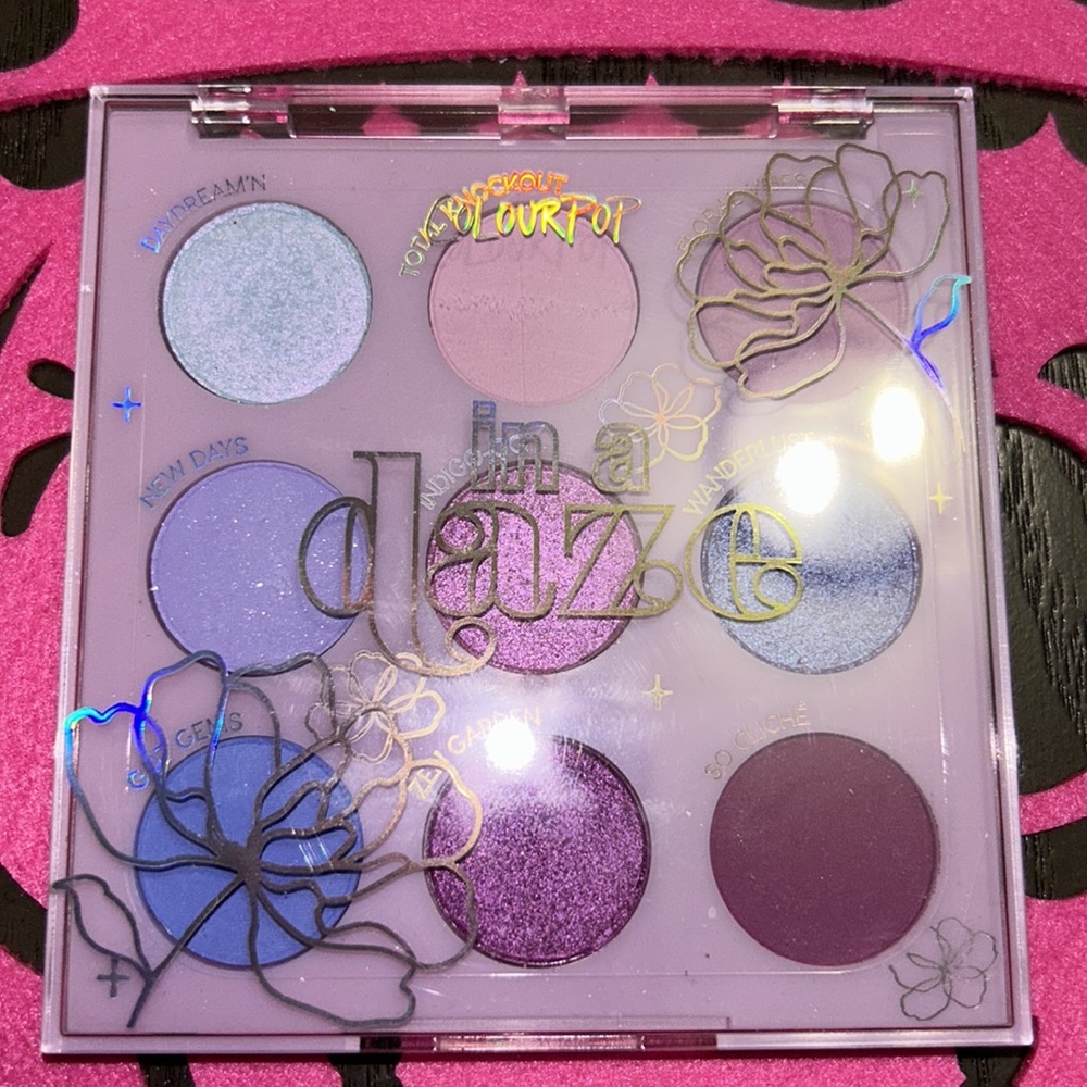 Colourpop In A Daze eyeshadow palette - Picture 4 of 5